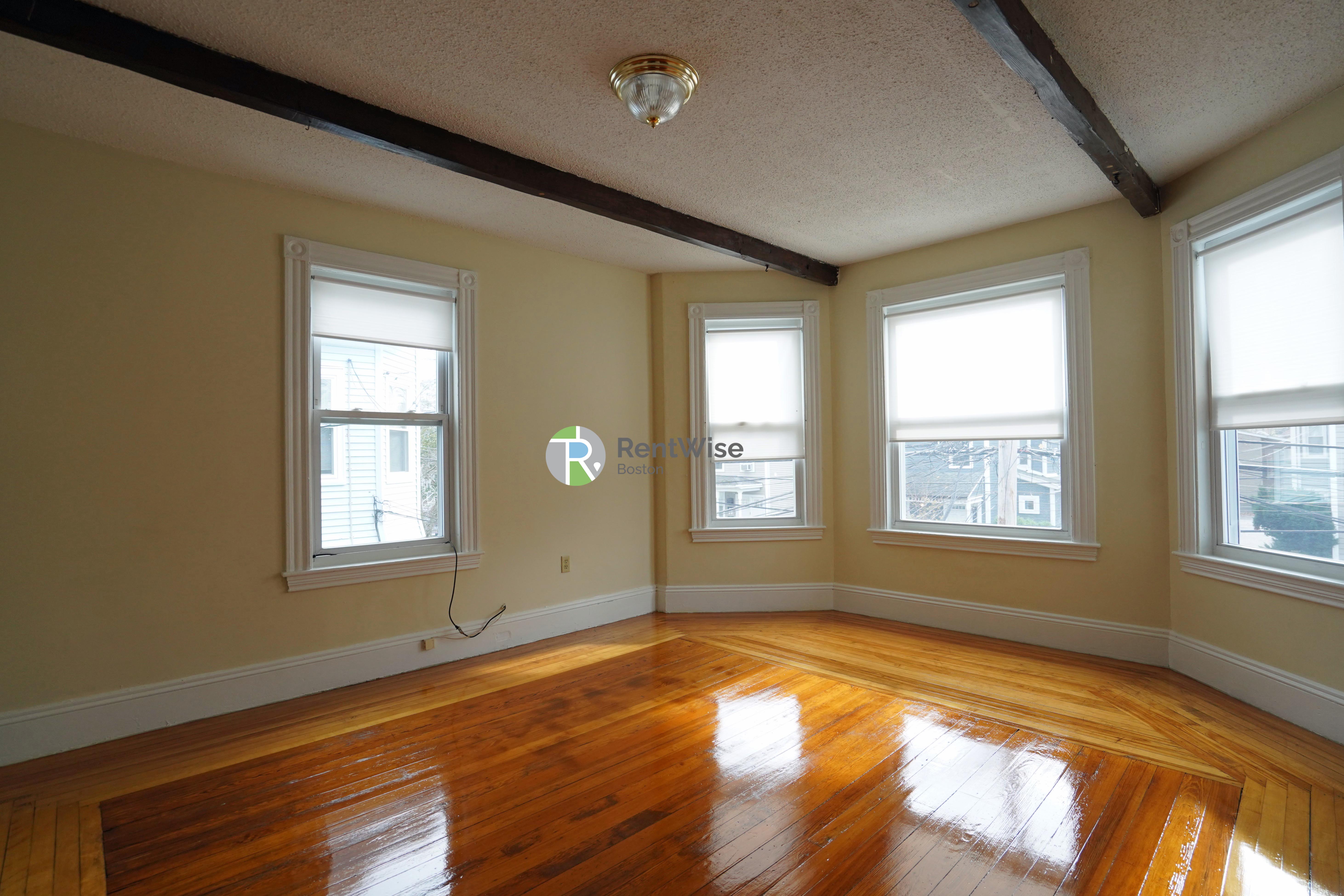 Photo of 80 Robbins Street