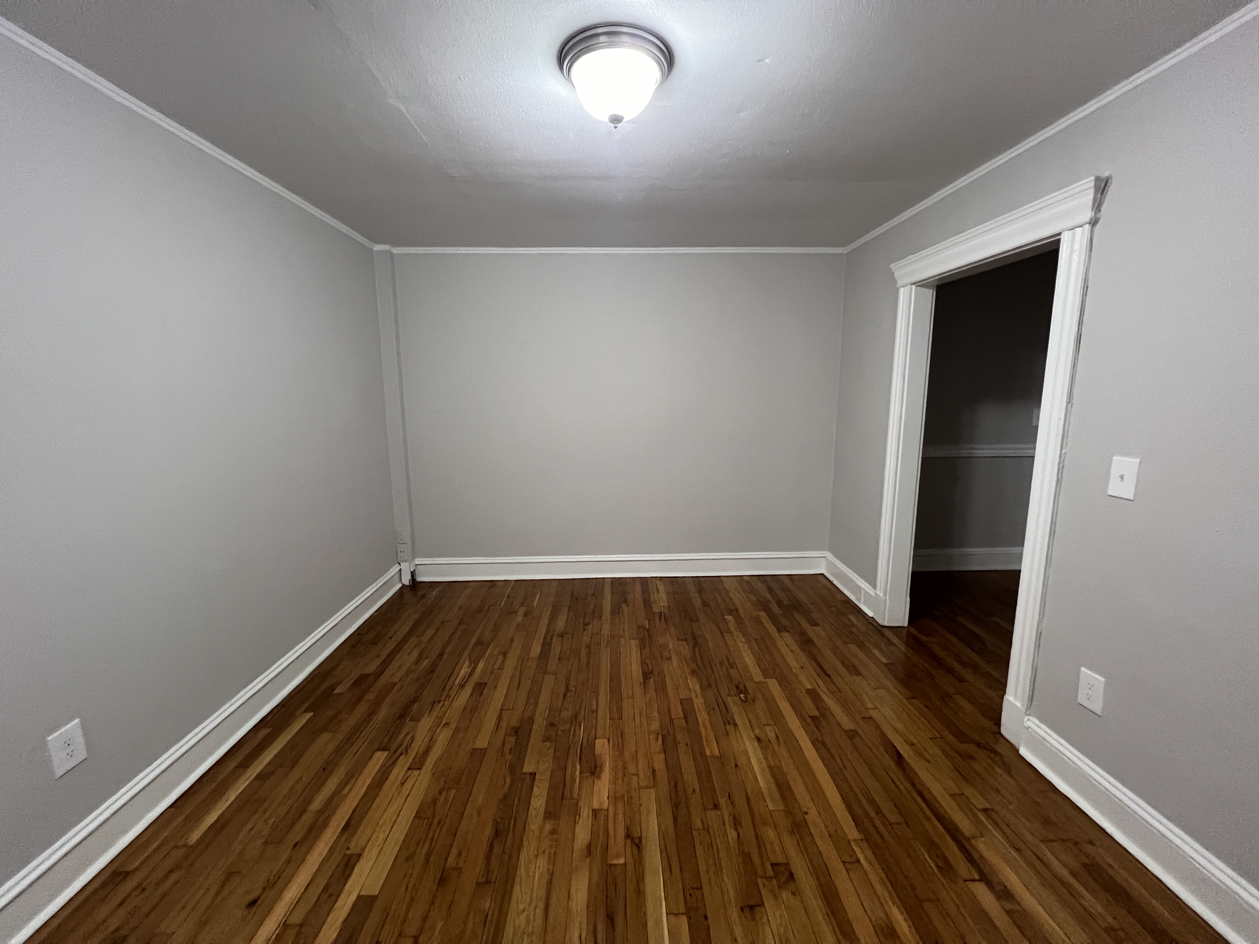 Photo of 368 Riverway