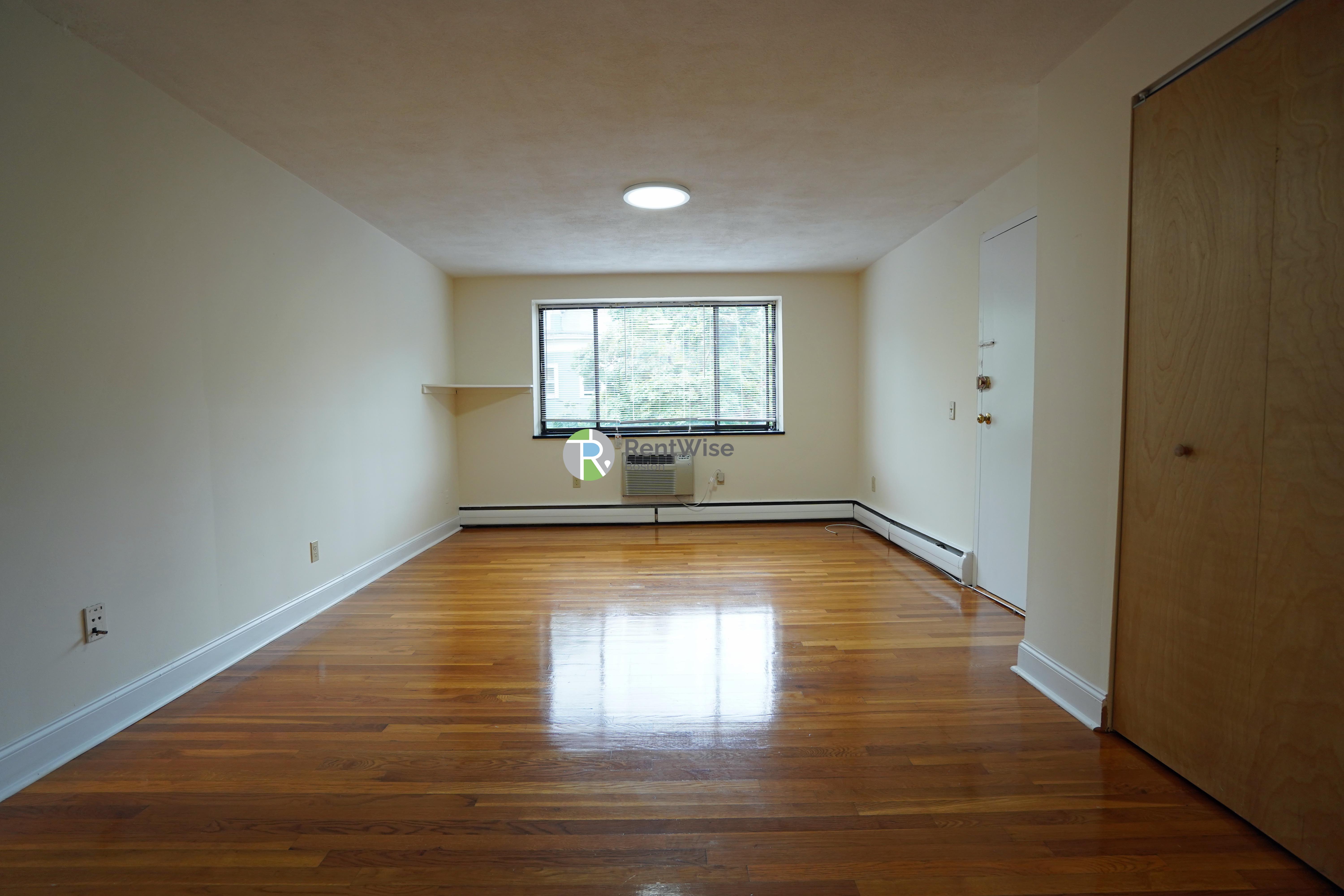Photo of 230 Babcock Street