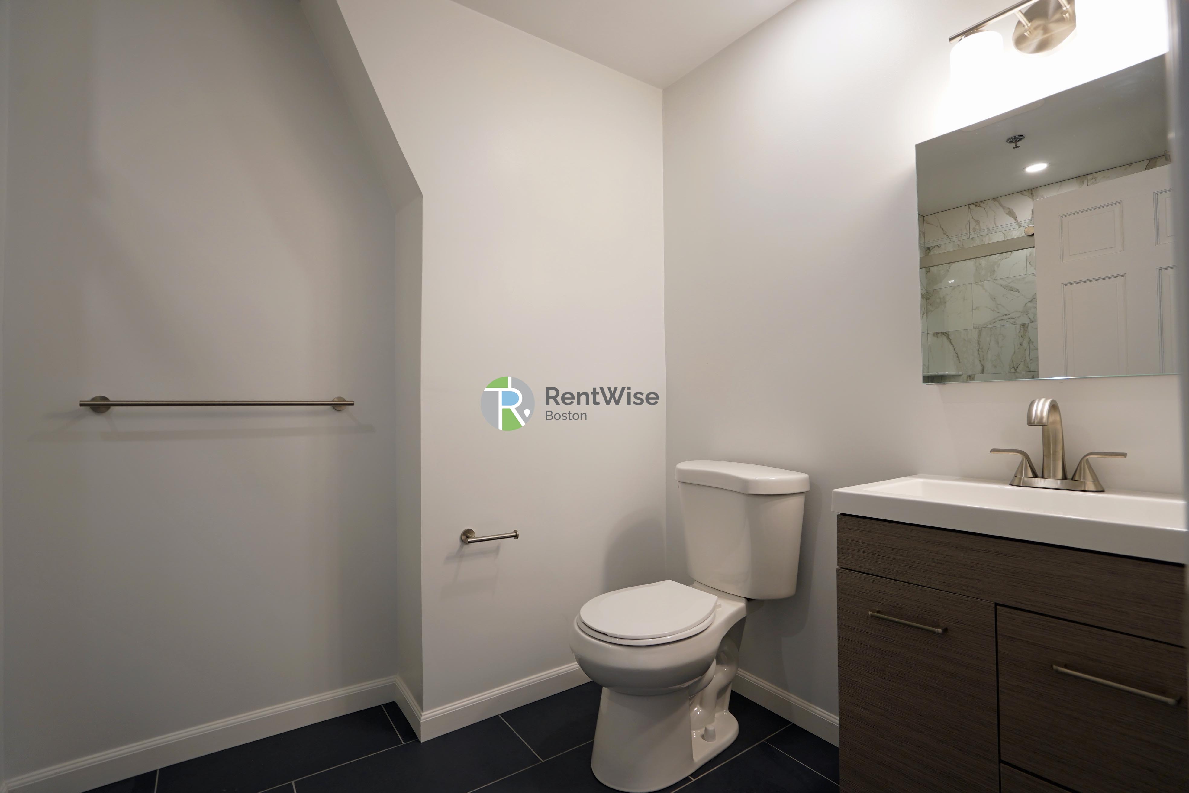 Photo of 1406 Beacon St
