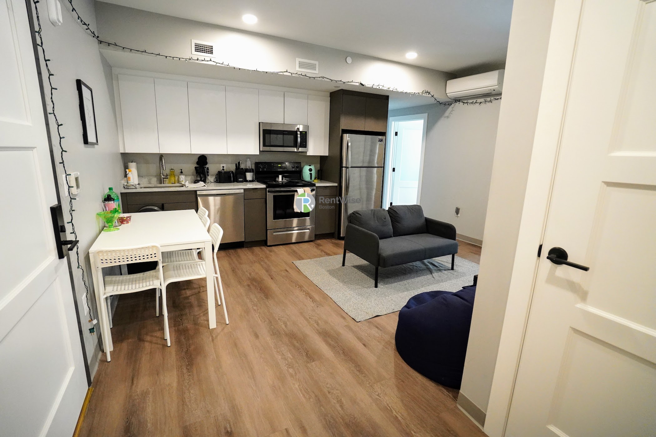 Photo of 100 Hemenway Street