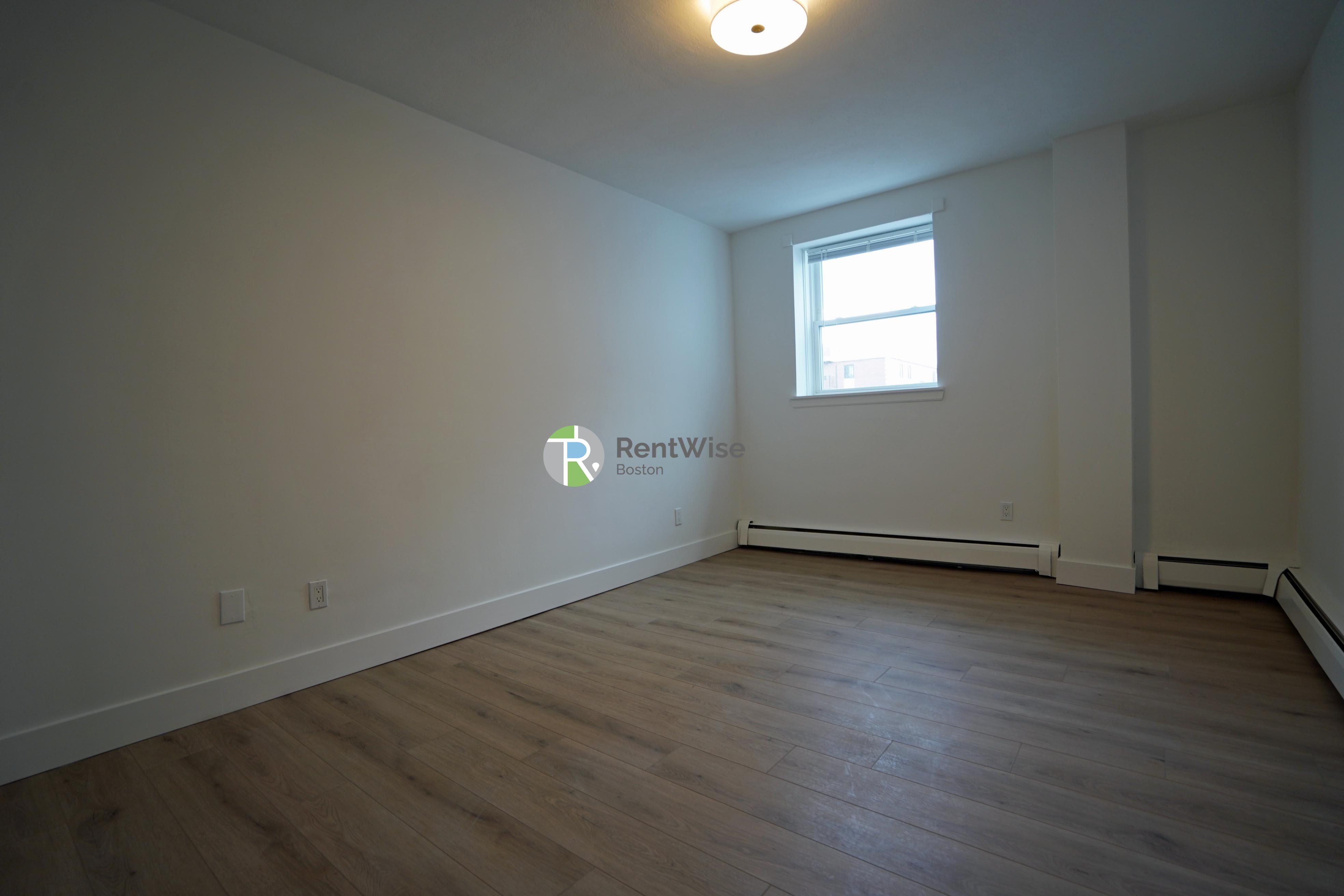 Photo of 740 East 7th Street