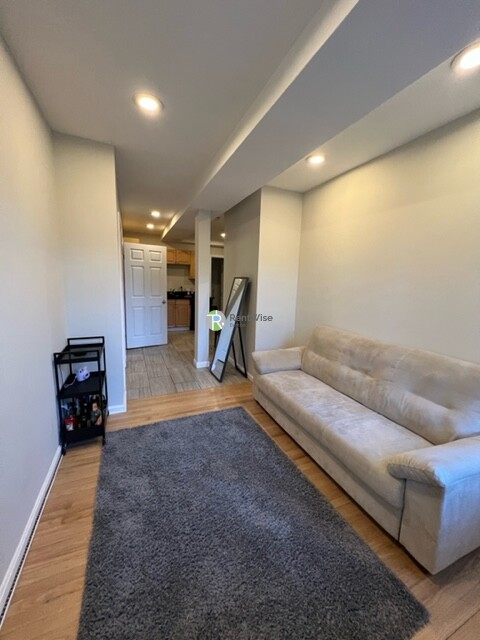 Photo of 220 Hanover Street