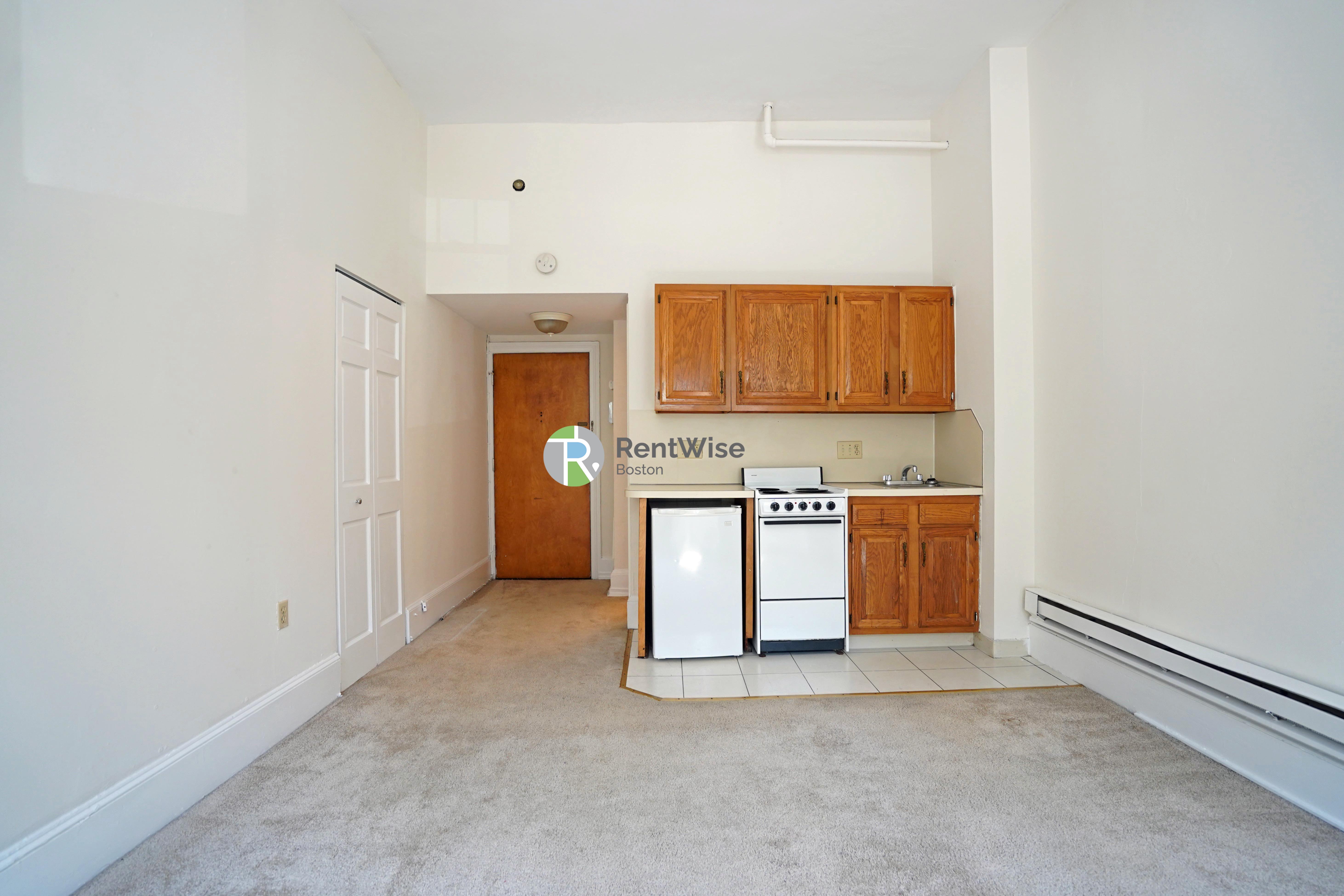 Photo of 1223 Beacon Street