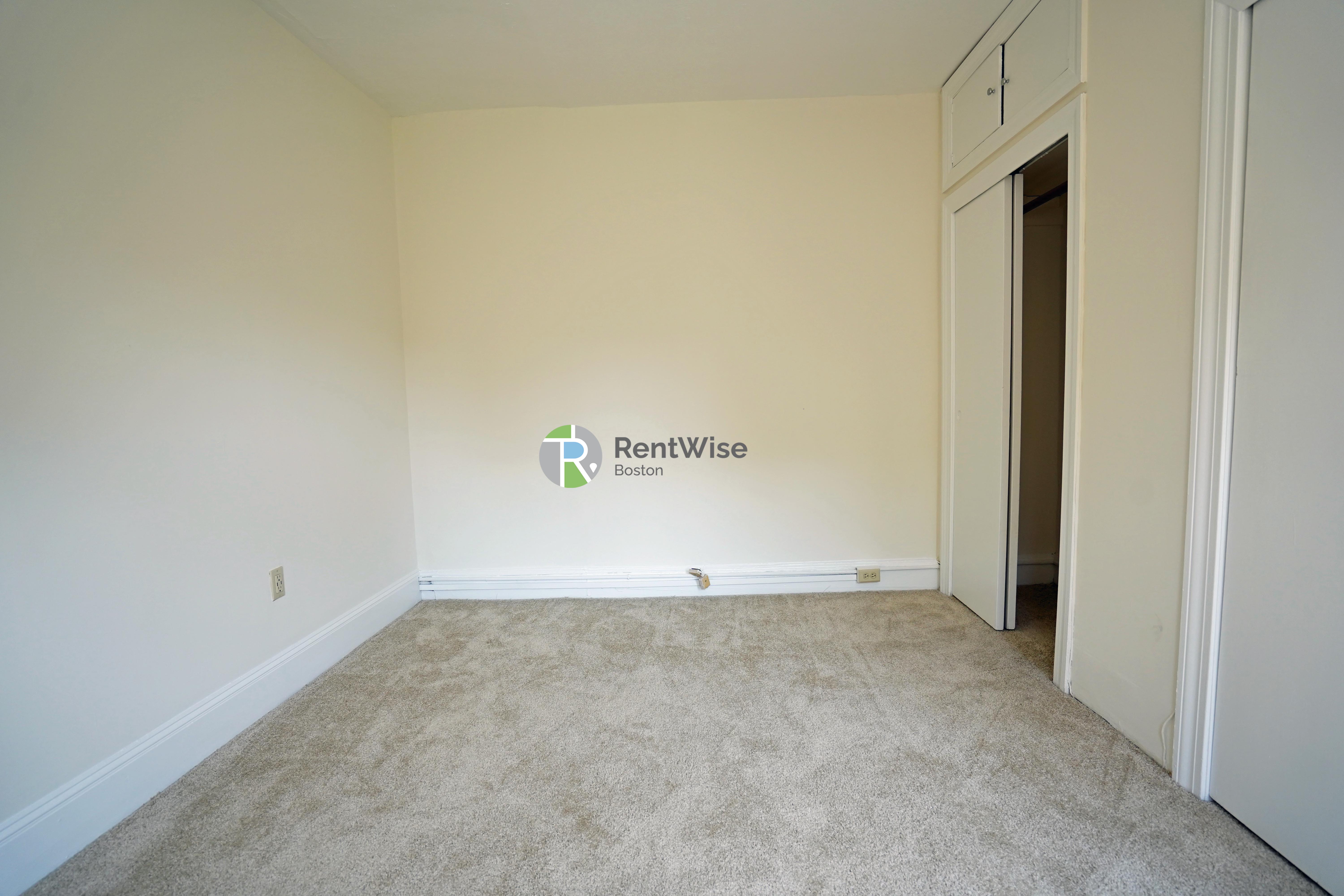 Photo of 1223 Beacon Street