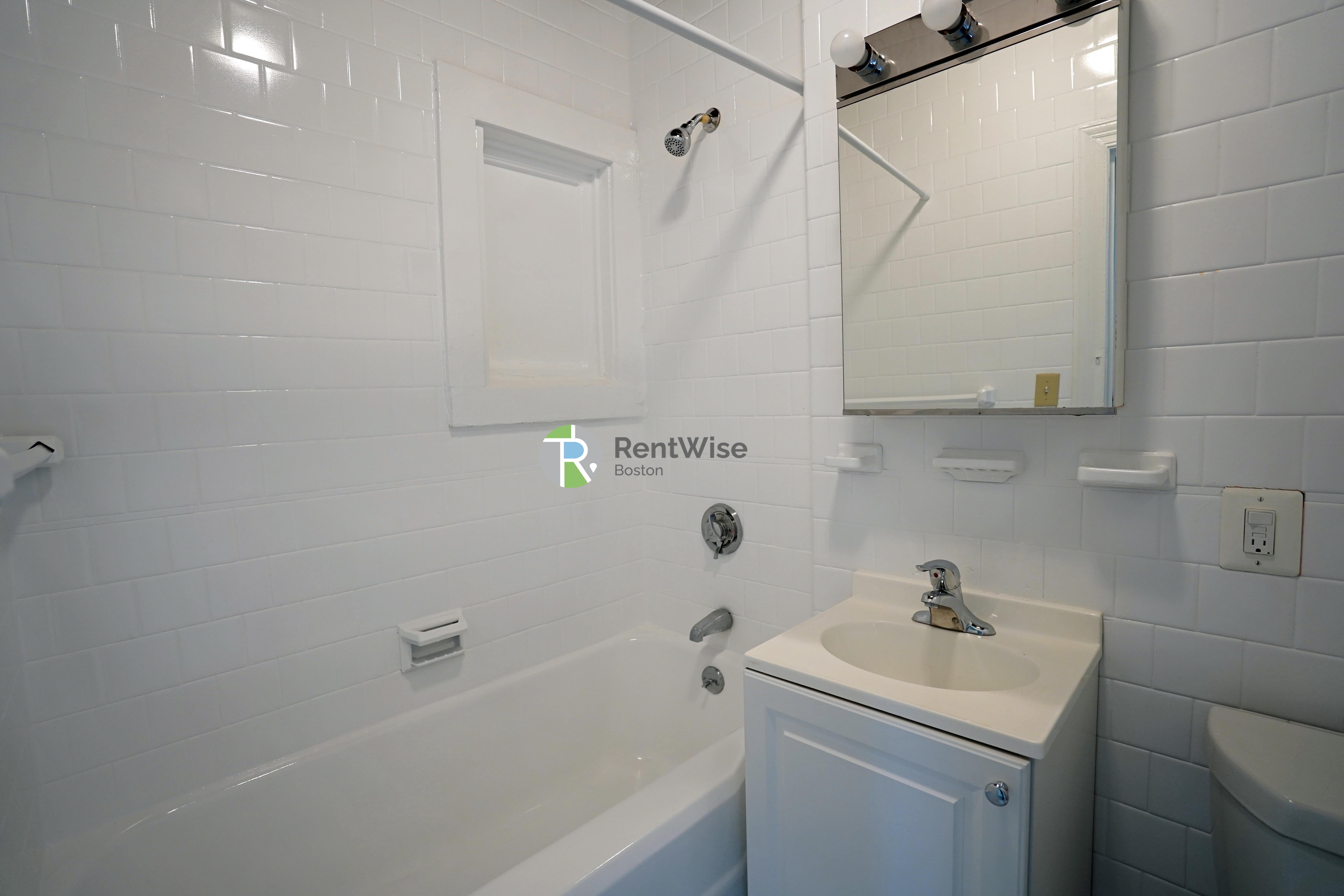 Photo of 1223 Beacon Street