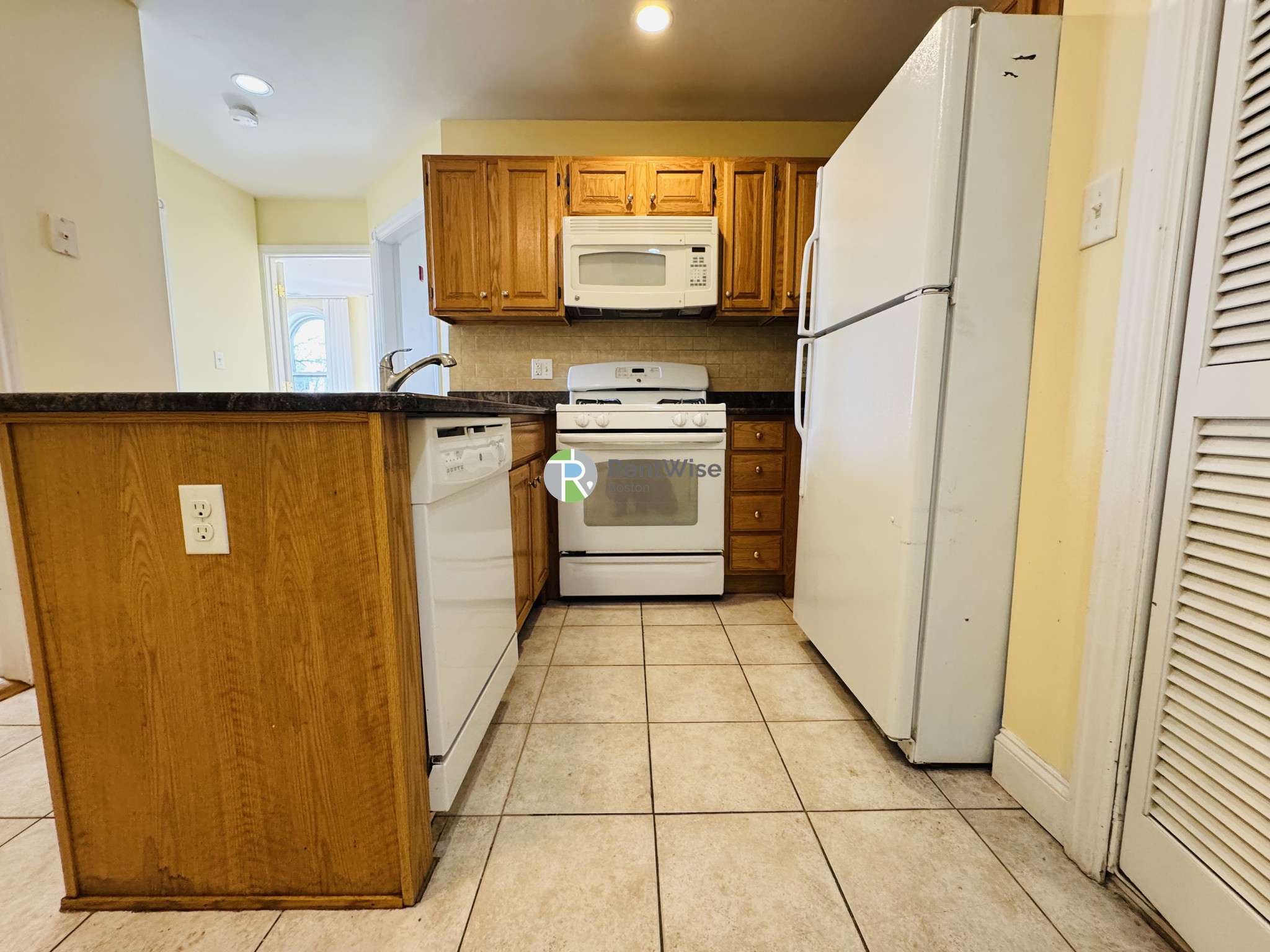 Photo of 90 Westland Avenue