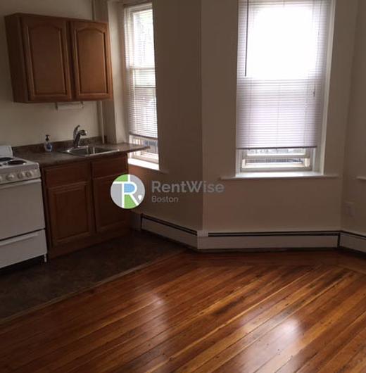 Photo of 53 South Huntington Avenue