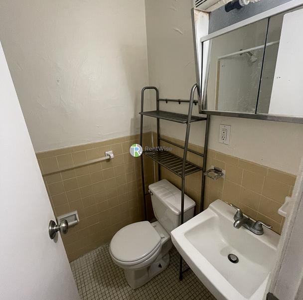 Photo of 51 South Huntington Avenue