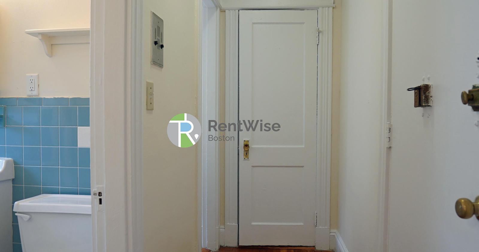 Photo of 1152 Commonwealth Ave