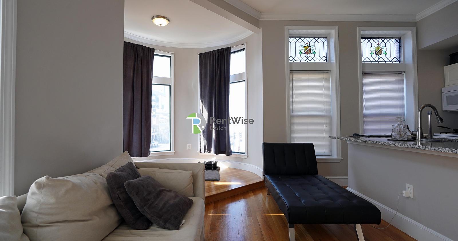 Photo of 365 Washington Street