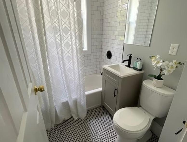 Photo of 233 Lafayette St