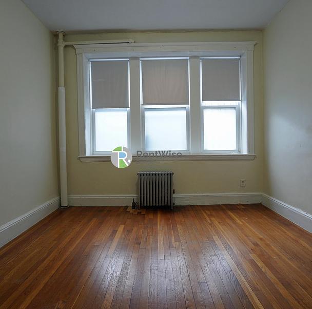 Photo of 1800 Commonwealth Avenue