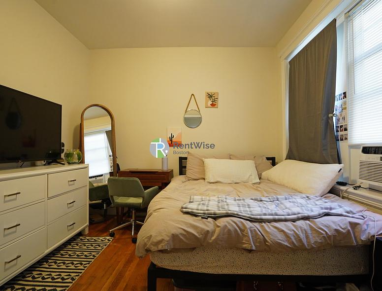 Photo of 3  Carol Ave