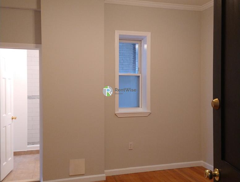 Photo of 1189 Commonwealth Avenue