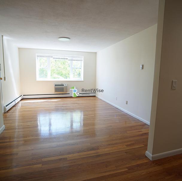 Photo of 110 Babcock St
