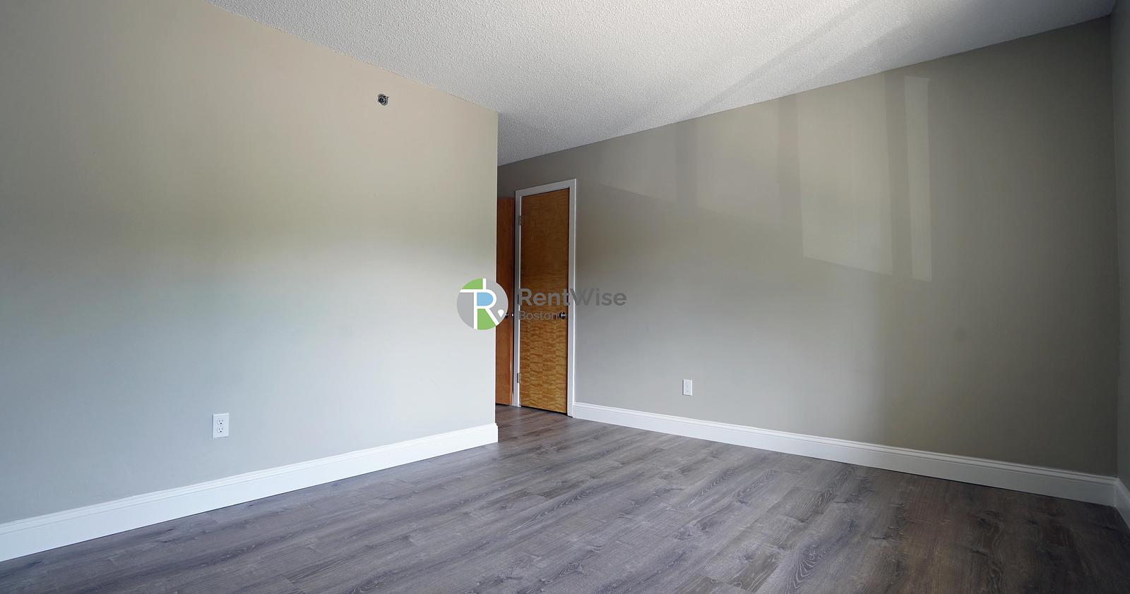 Photo of 140 North Beacon Street