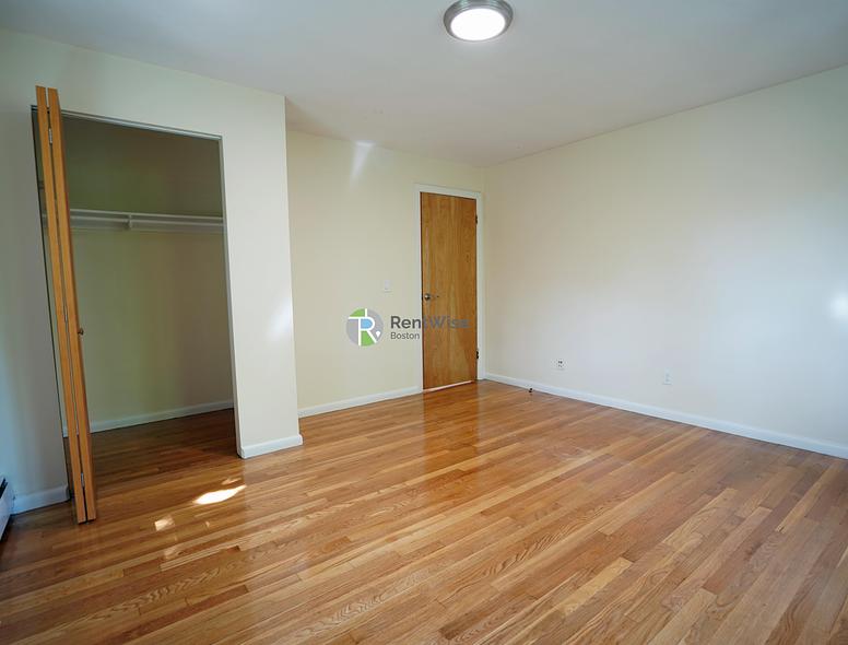Photo of 110 Babcock St