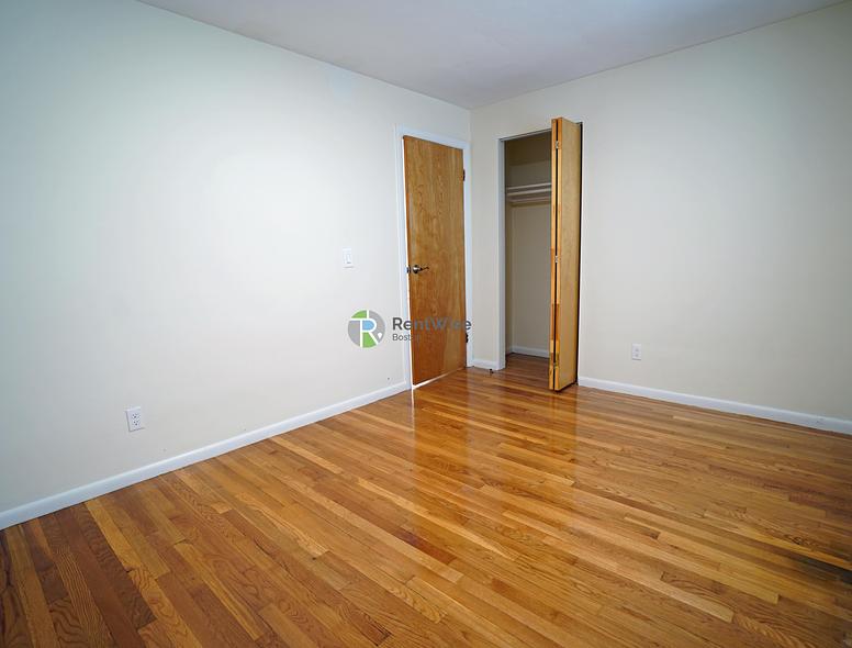 Photo of 110 Babcock St