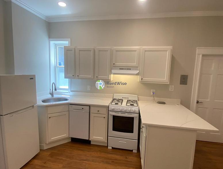 Photo of 1193 Commonwealth Avenue