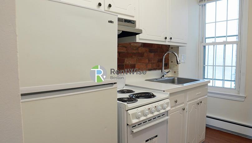 Photo of 74 S Huntington Ave