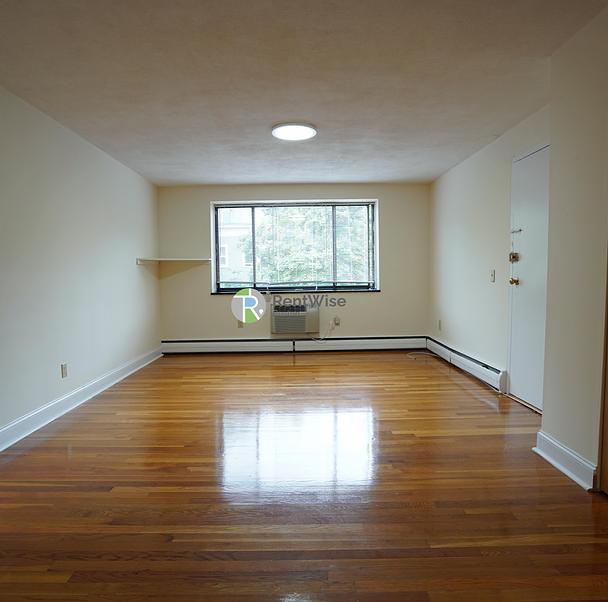 Photo of 230 Babcock Street