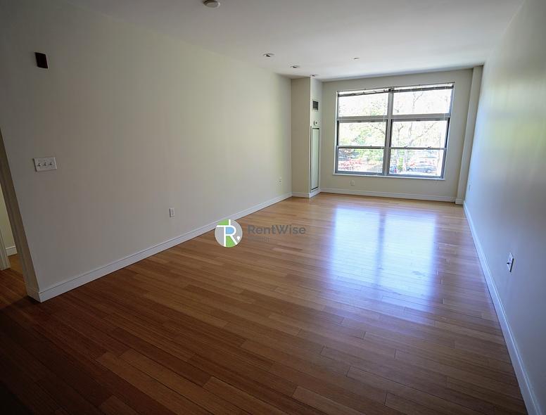 Photo of 601 Albany Street