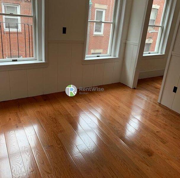 Photo of 4 Garden Court