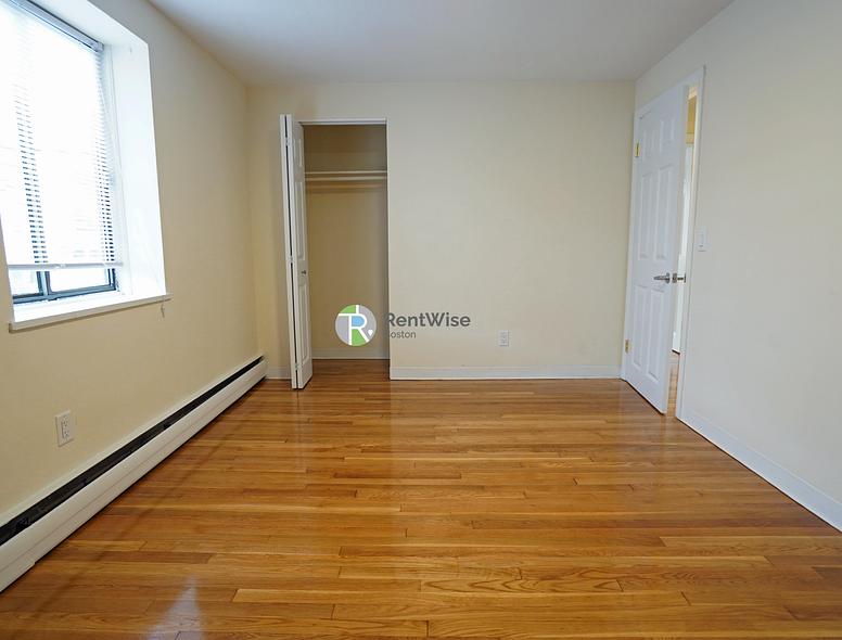 Photo of 222 Babcock St