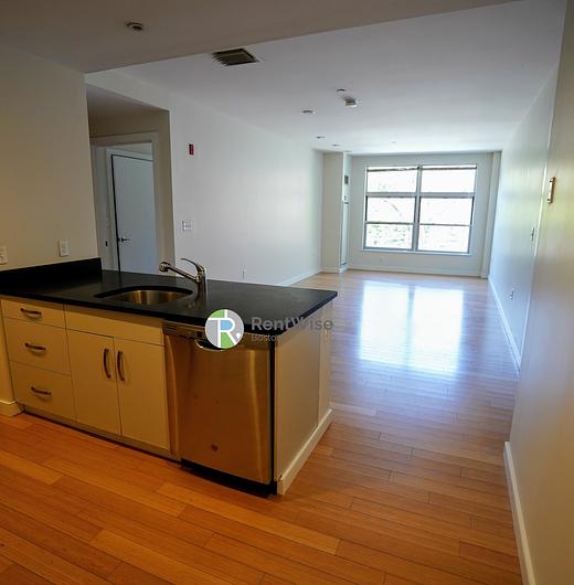 Photo of 601 Albany Street