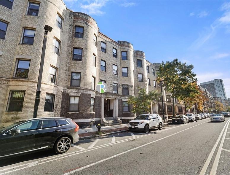 Photo of 612 Columbus Ave