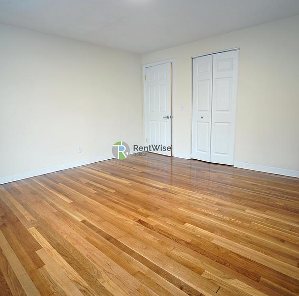 Photo of 222 Babcock St