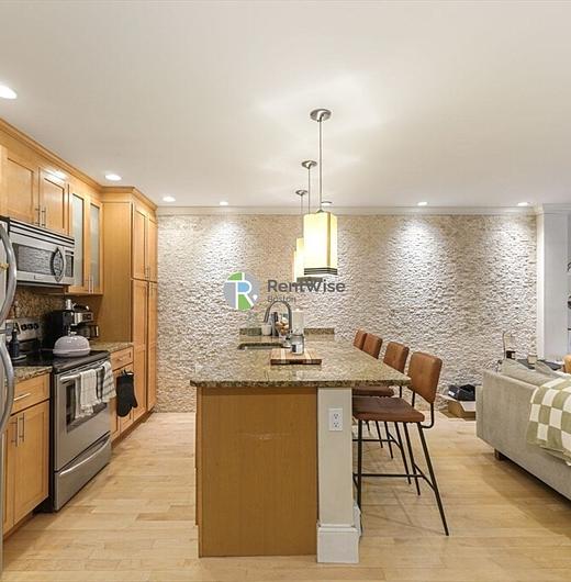 Photo of 612 Columbus Ave