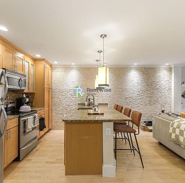 Photo of 612 Columbus Ave