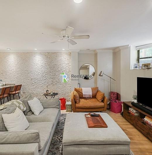 Photo of 612 Columbus Ave