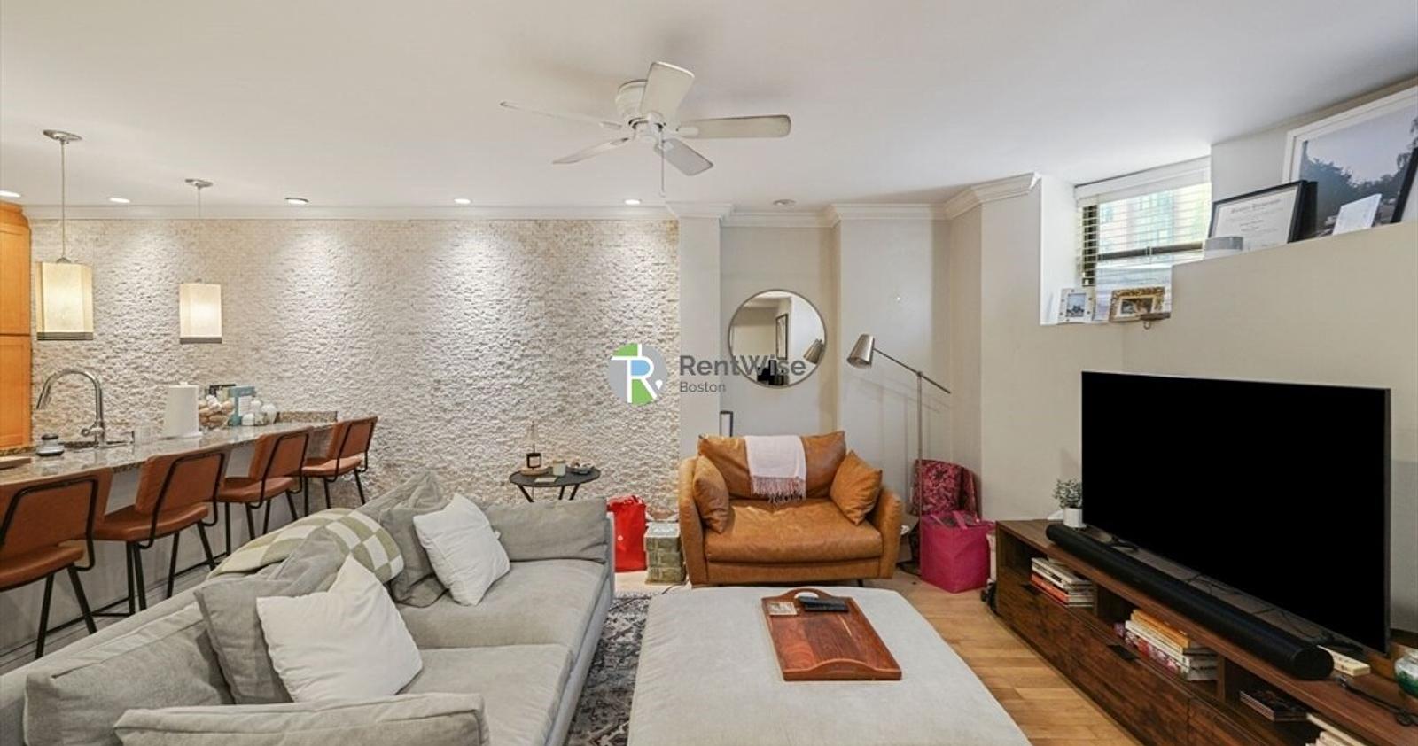 Photo of 612 Columbus Ave