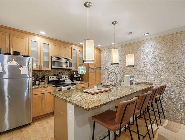 Photo of 612 Columbus Ave