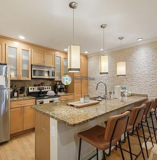 Photo of 612 Columbus Ave