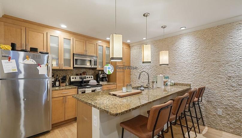 Photo of 612 Columbus Ave