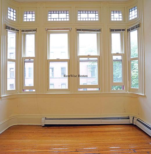 Photo of 195 Commonwealth Ave