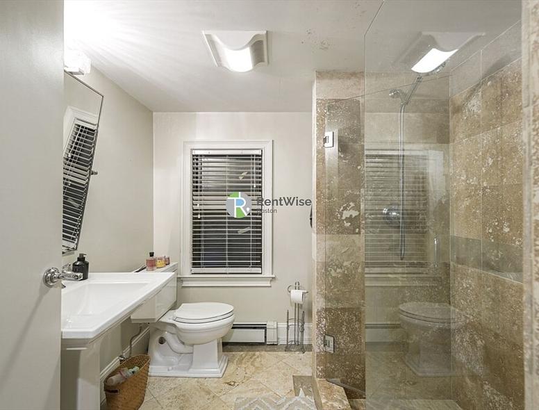 Photo of 612 Columbus Ave