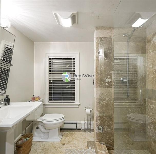 Photo of 612 Columbus Ave