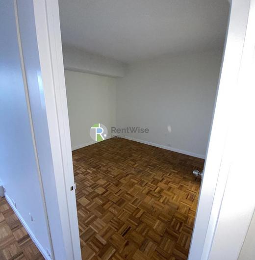 Photo of 929 Massachusetts Avenue