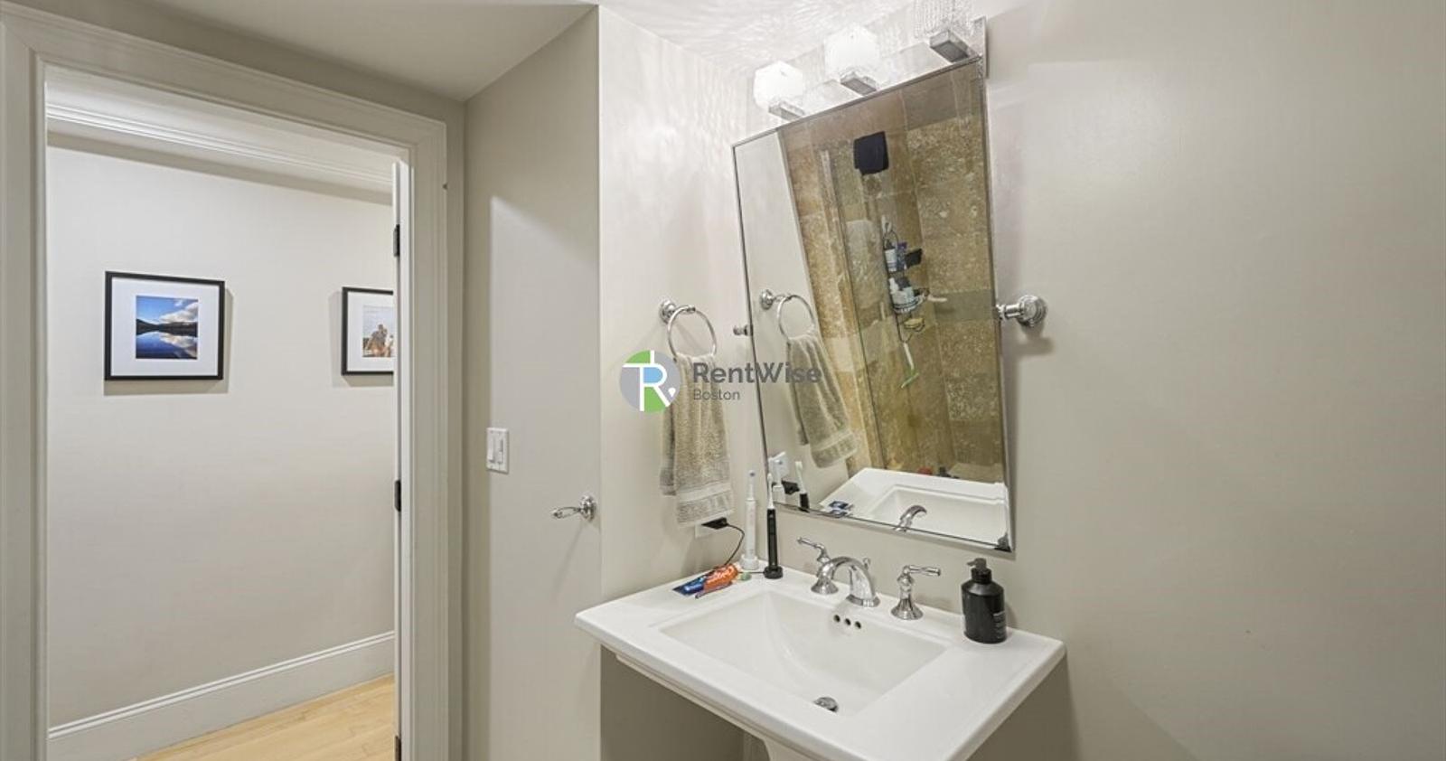 Photo of 612 Columbus Ave
