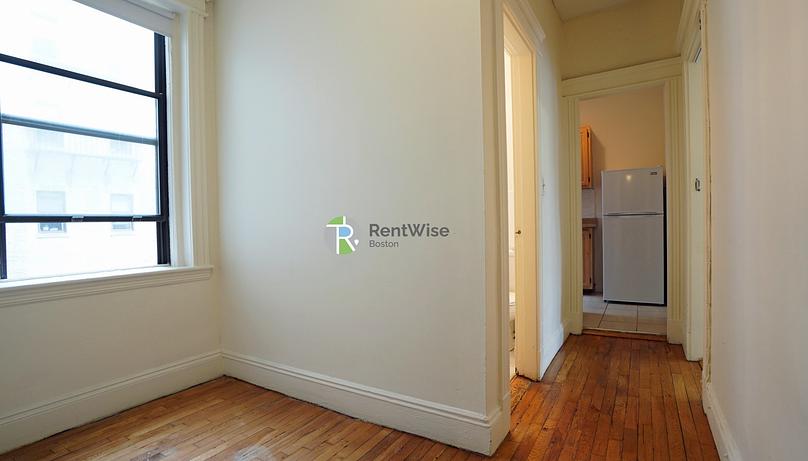 Photo of 1152 Commonwealth Ave