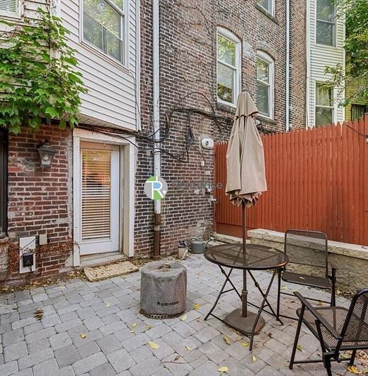 Photo of 612 Columbus Ave