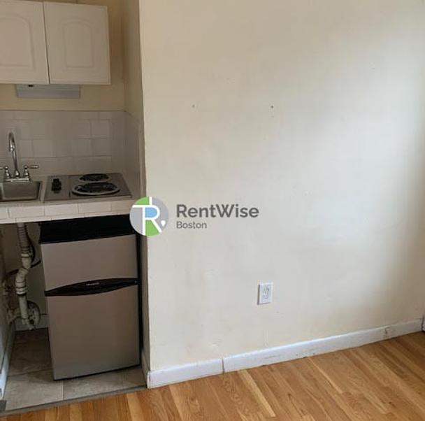 Photo of 53 South Huntington Avenue