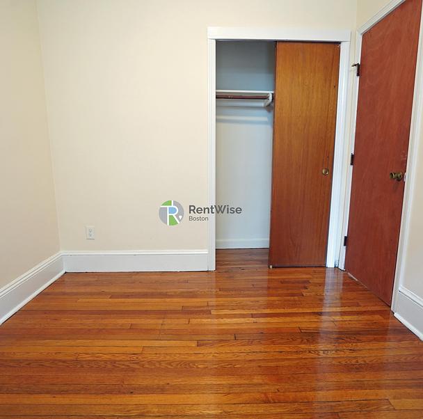 Photo of 1315 Commonwealth Avenue