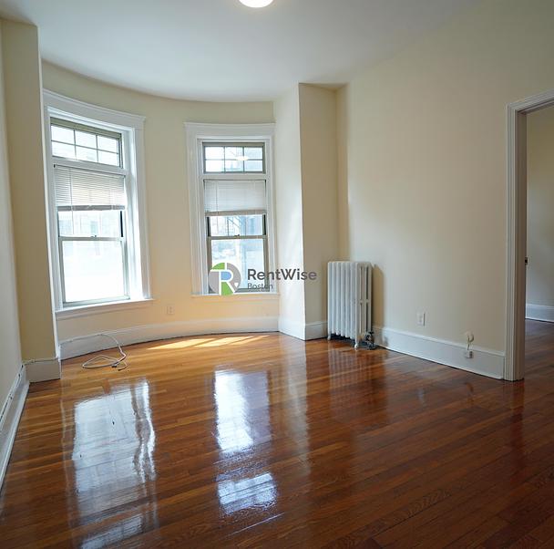 Photo of 1315 Commonwealth Avenue
