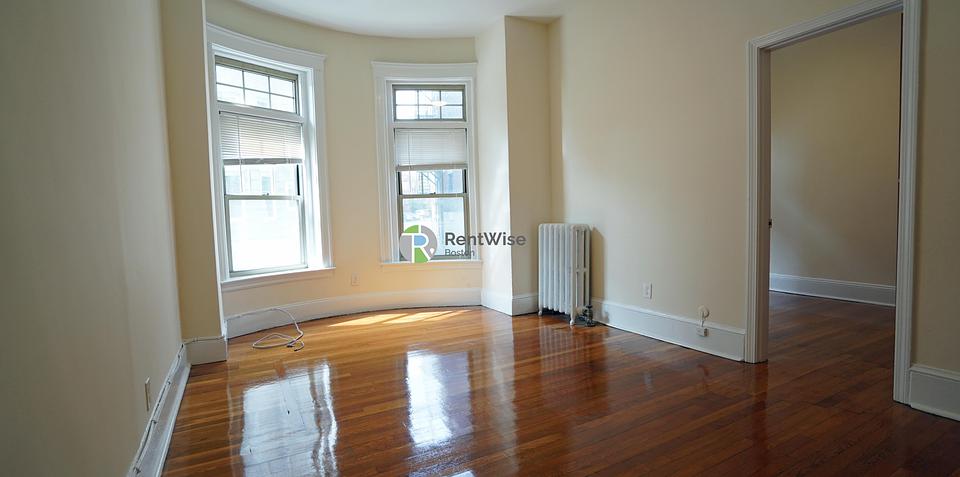 Photo of 1315 Commonwealth Avenue